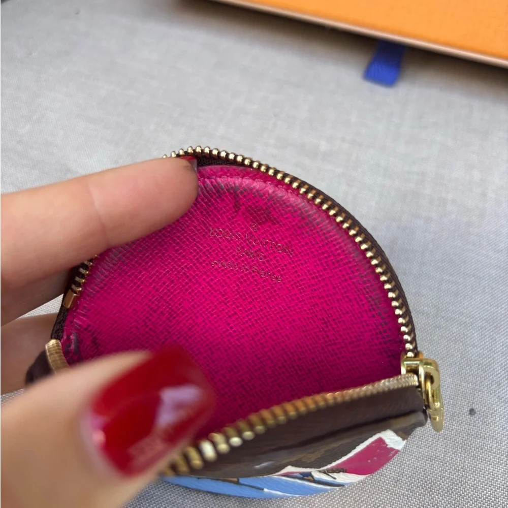 Louis Vuitton rare authentic